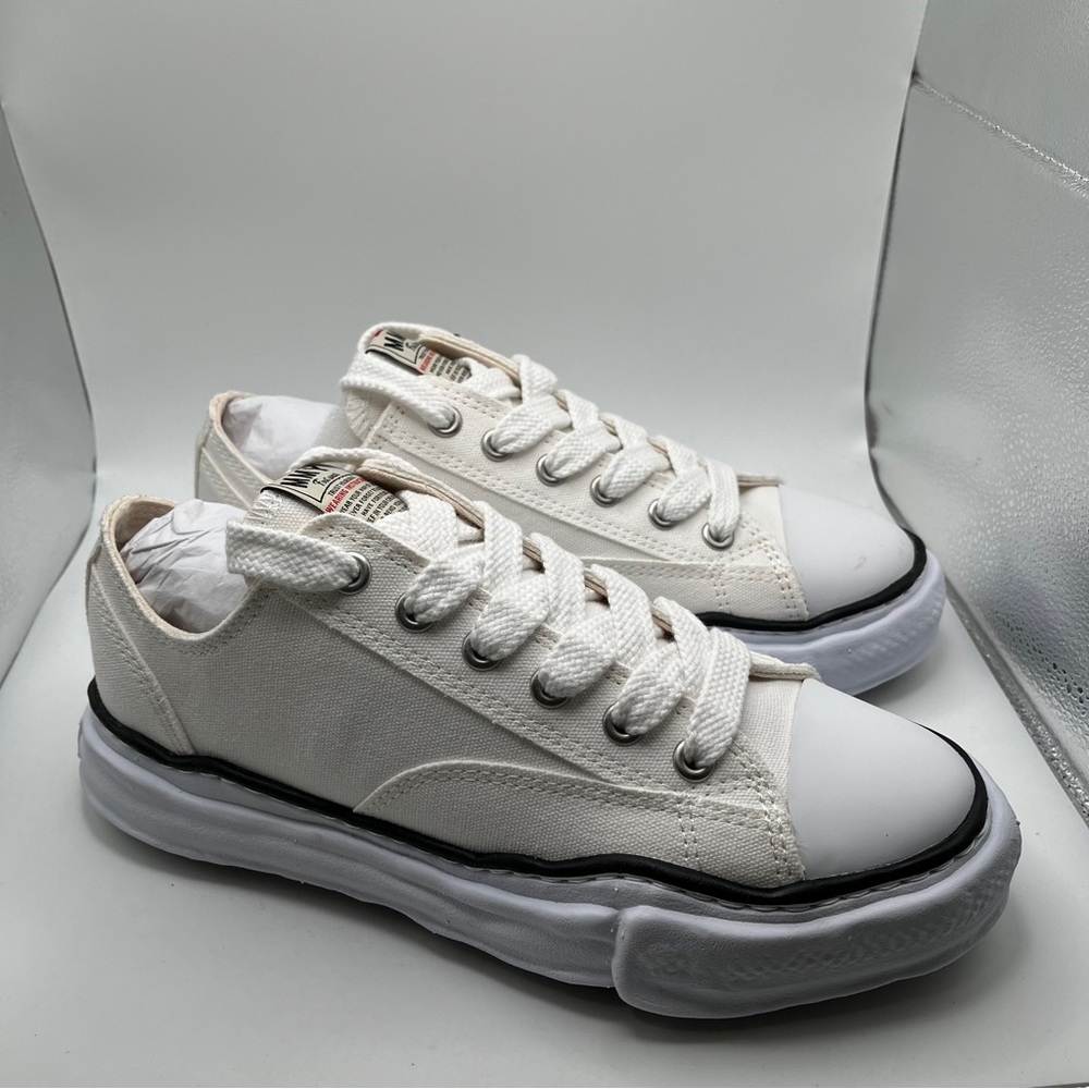 NWB MAISON MIHARA YASUHIRO
PETERSON LOW OG SOLE CANVAS SNEAKER - WHITE size 42 - Picture 3 of 12